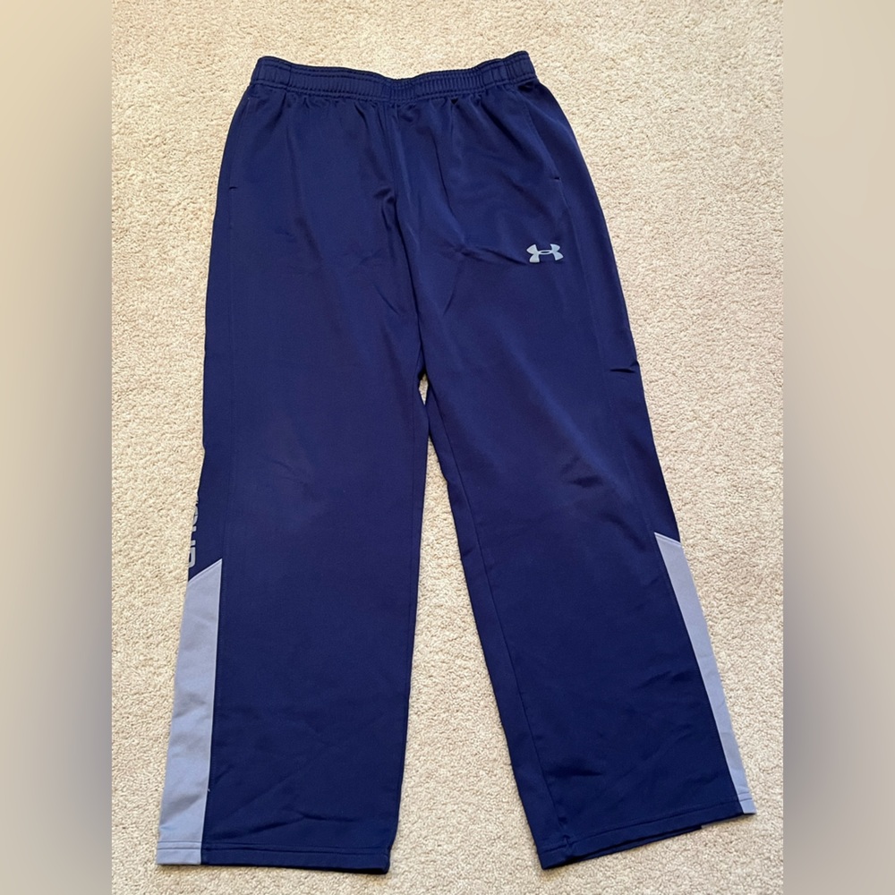 Under Armour Boys navy athletic pants with Gray Accents